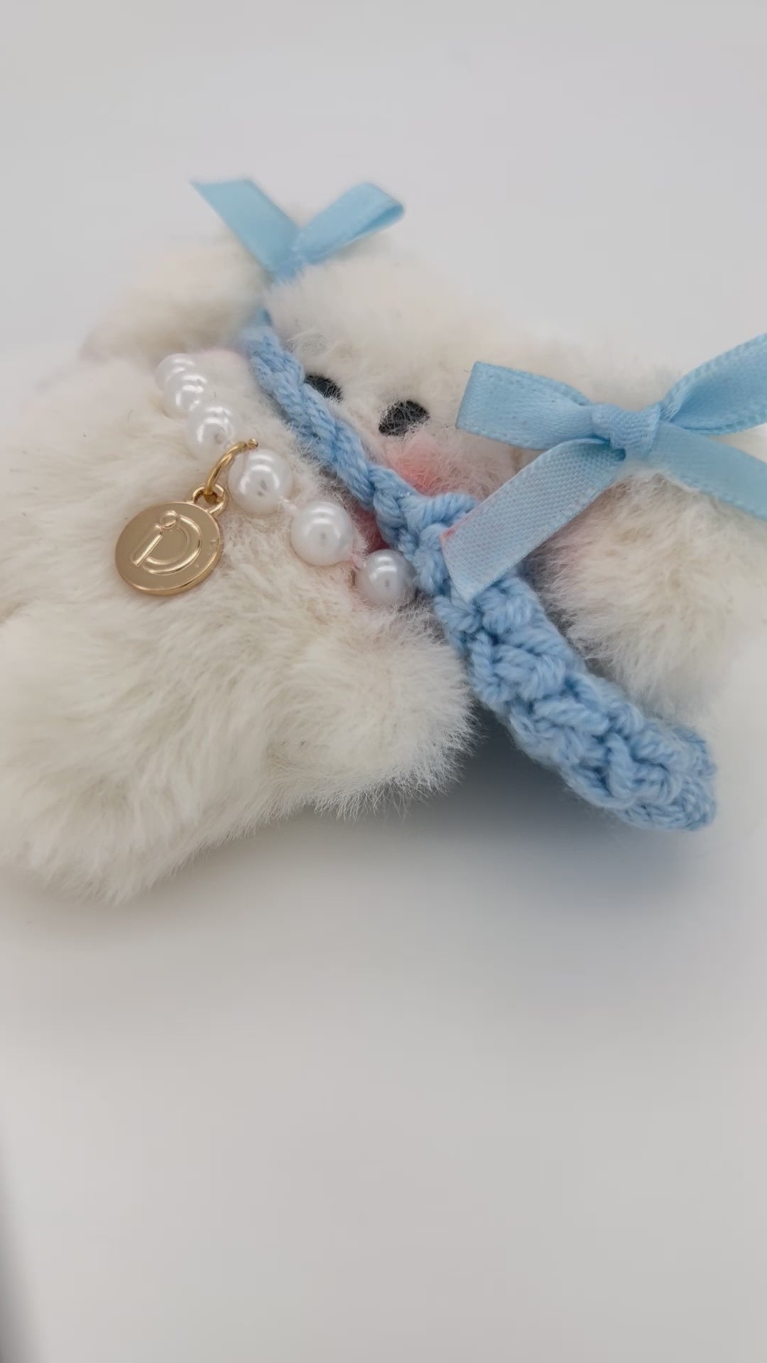 Pearly Bow Pup Charm